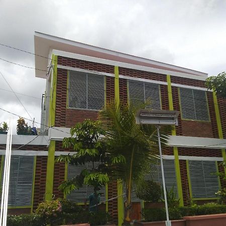 Omah Kenari Malioboro Hotel Yogyakarta Exterior photo